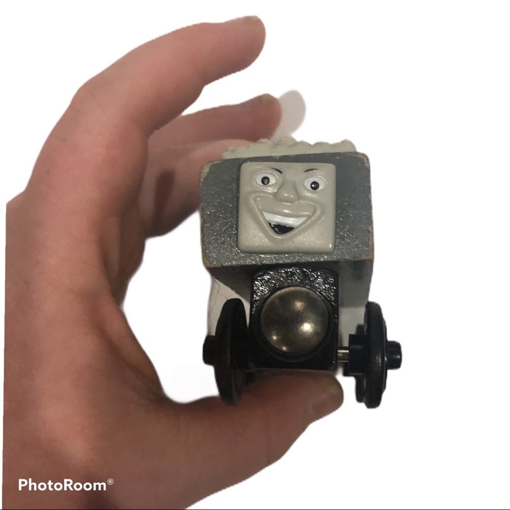Thomas the train call cart grey black toy